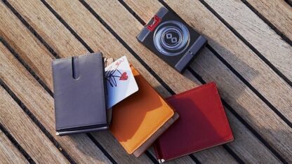 Modern Card to Wallet Insta (Red) by Quiver - Image 4