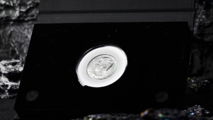 Kungfu Coin by Bluether Magic and Raphael - Image 4